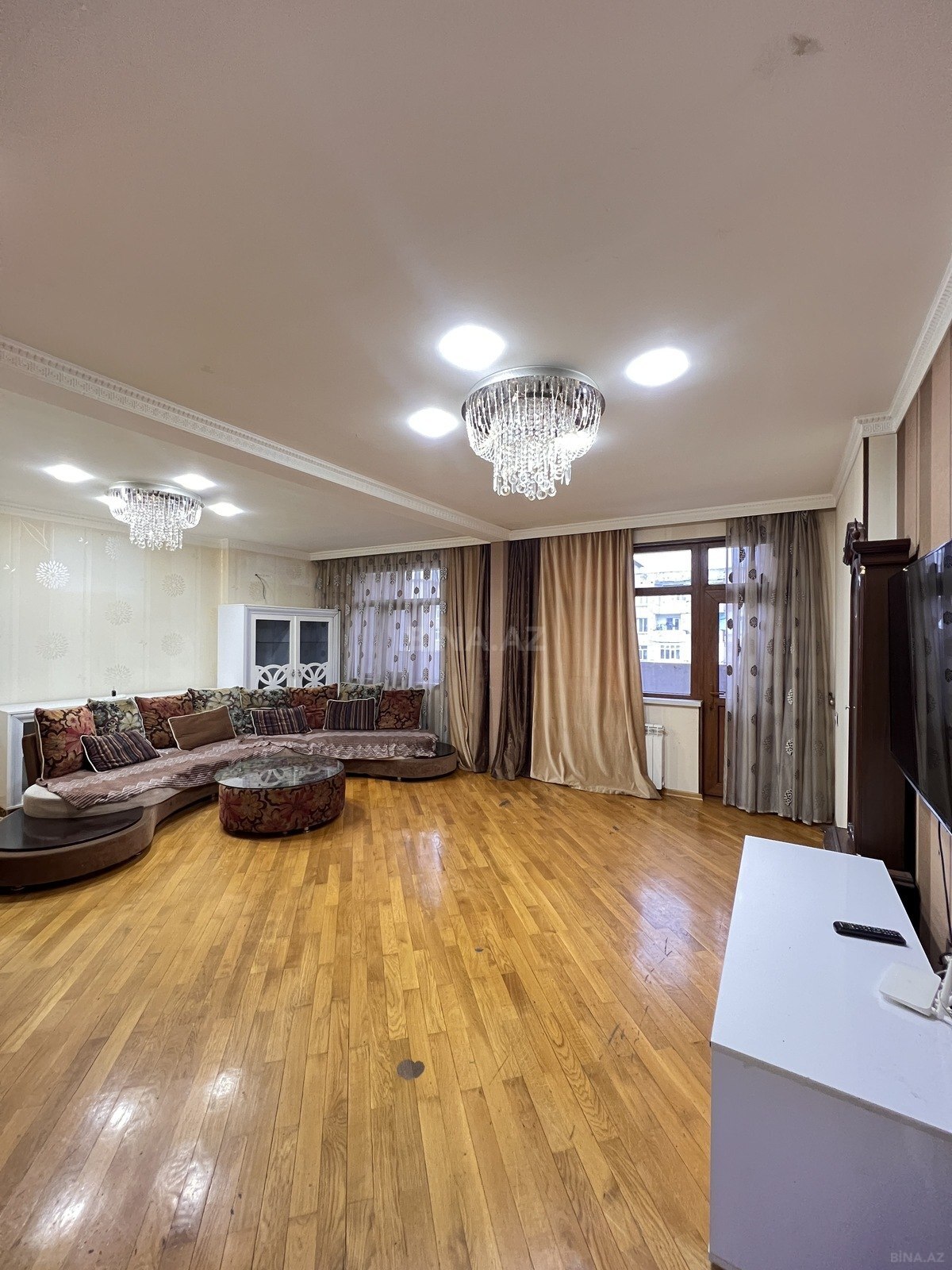 5 otaqlı Köhnə tikili, Əhmədli m., Bakı
