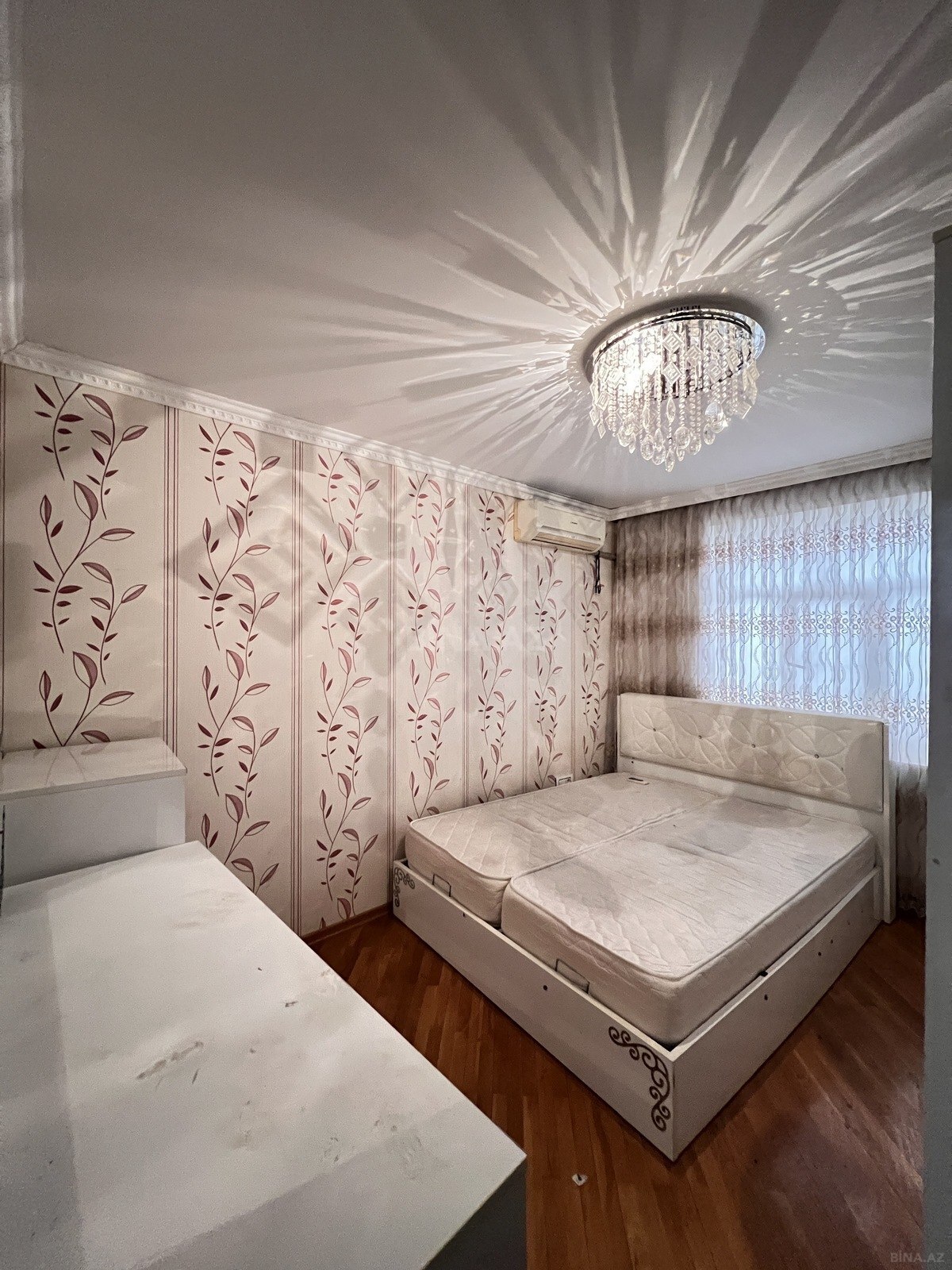 5 otaqlı Köhnə tikili, Əhmədli m., Bakı