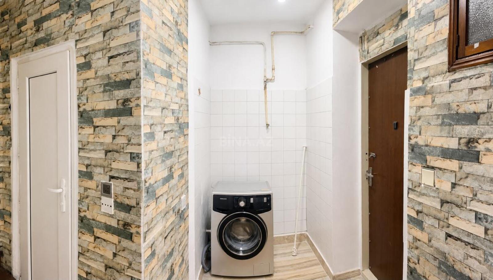 2 otaqlı Köhnə tikili, İnşaatçılar m., Bakı