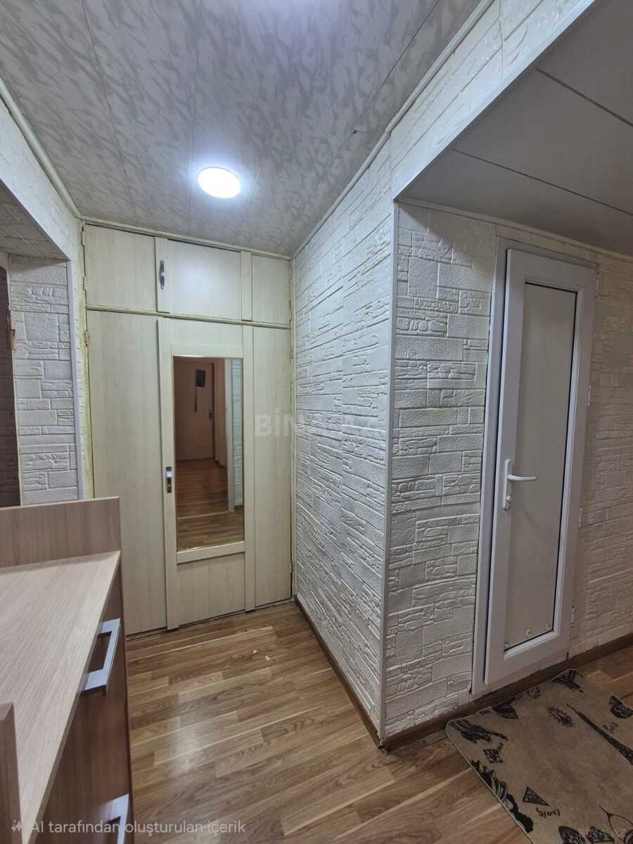 2 otaqlı Köhnə tikili, Elmlər Akademiyası m., Bakı