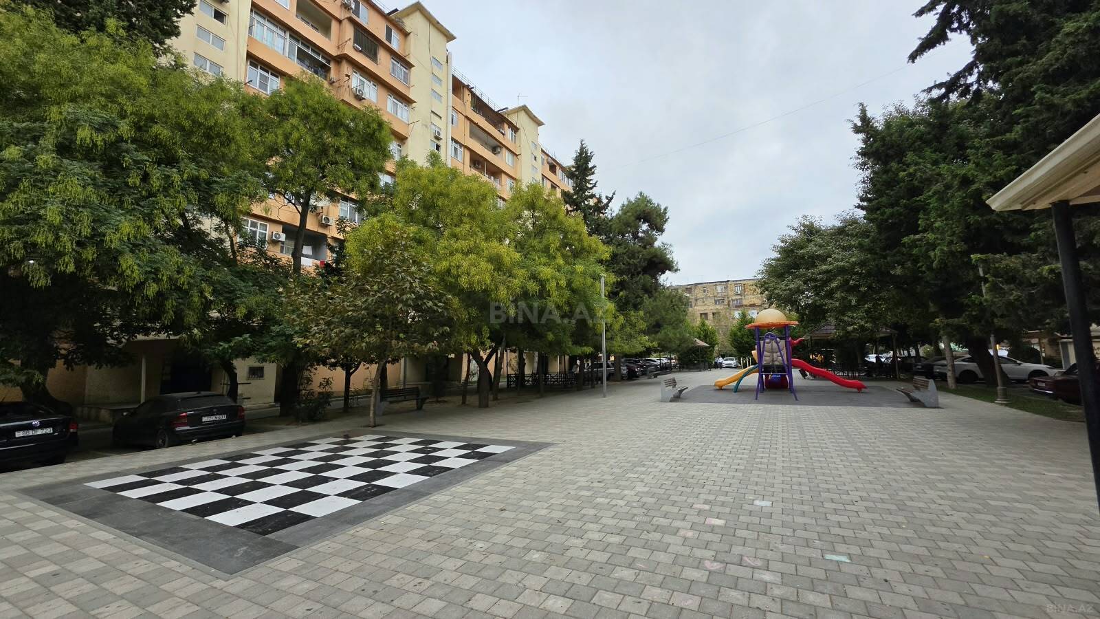 3 otaqlı Köhnə tikili, Nizami r., Bakı