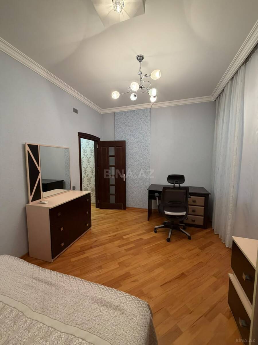 3 otaqlı Yeni tikili, İnşaatçılar m., Bakı