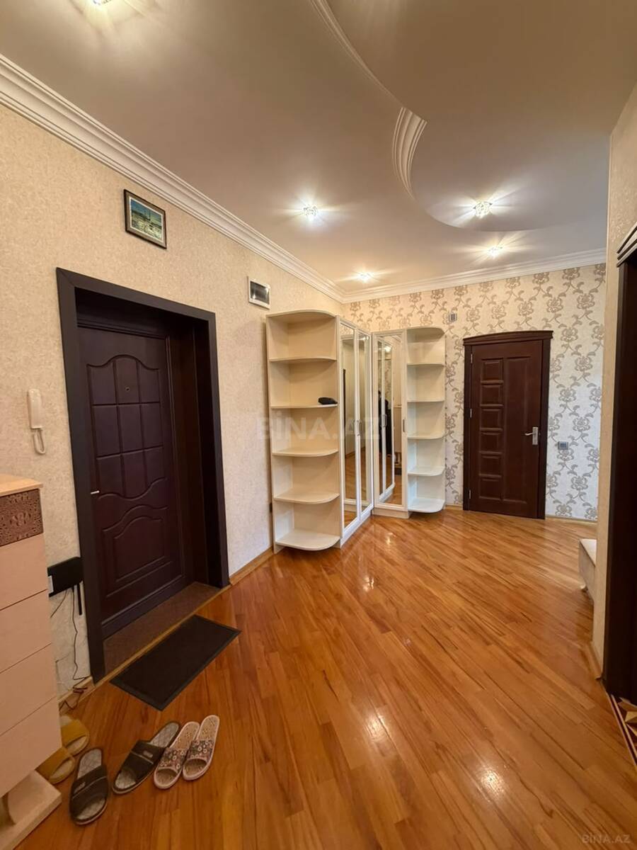 3 otaqlı Yeni tikili, İnşaatçılar m., Bakı