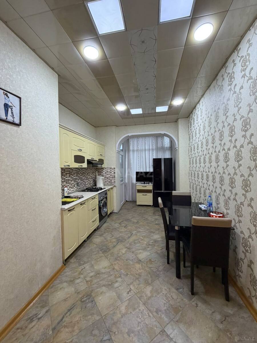 3 otaqlı Yeni tikili, İnşaatçılar m., Bakı