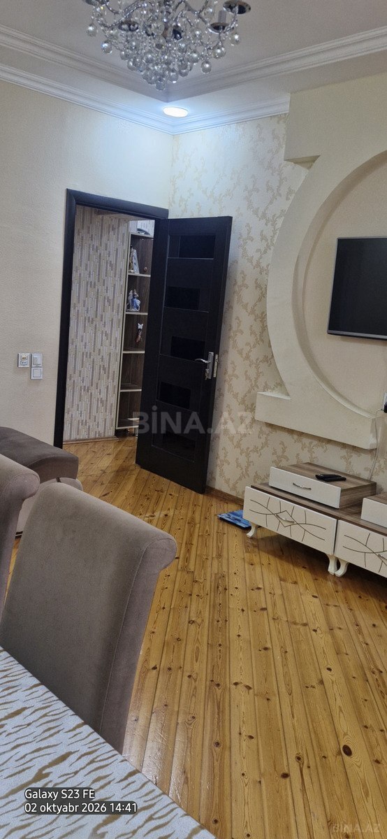 3 otaqlı Yeni tikili, Xırdalan