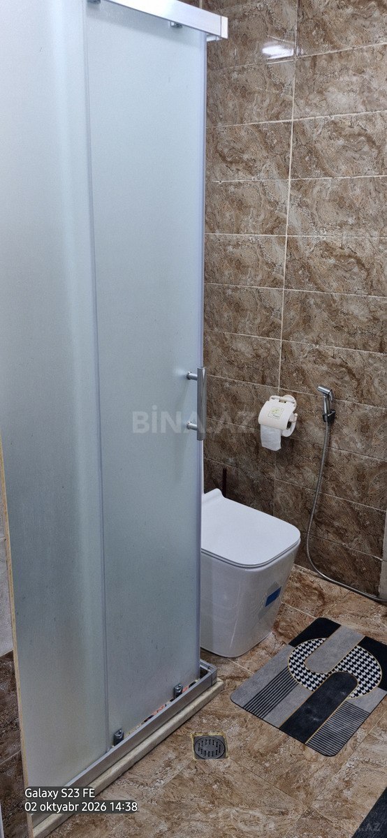 3 otaqlı Yeni tikili, Xırdalan