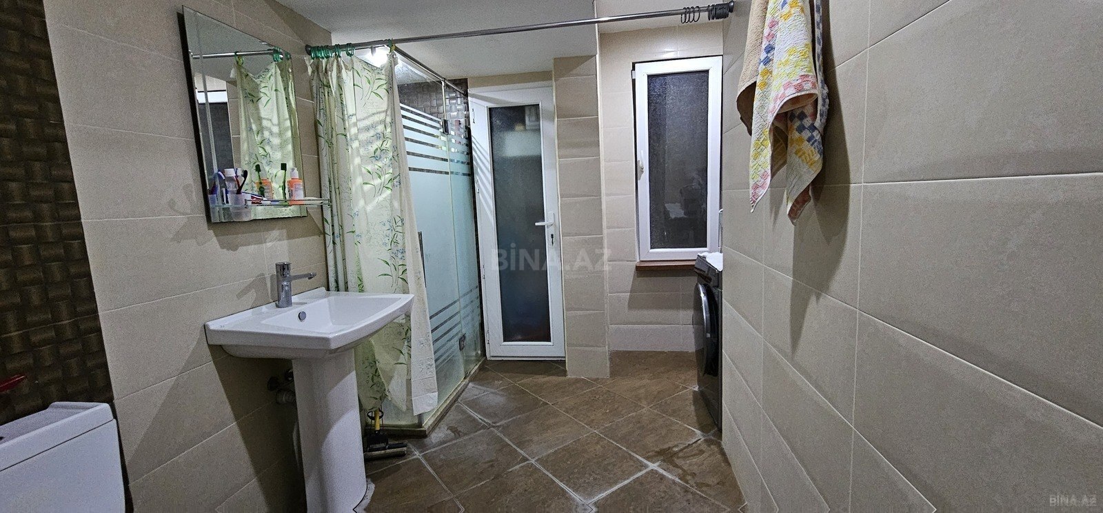 3 otaqlı Köhnə tikili, Qara Qarayev m., Bakı