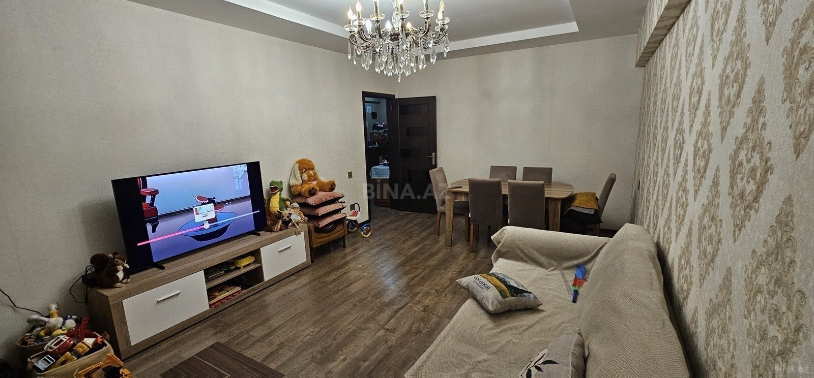 3 otaqlı Köhnə tikili, Qara Qarayev m., Bakı
