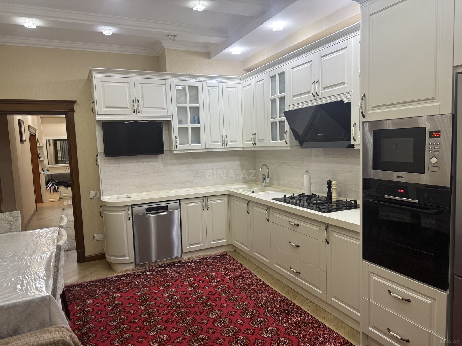 3 otaqlı Yeni tikili, Qara Qarayev m., Bakı