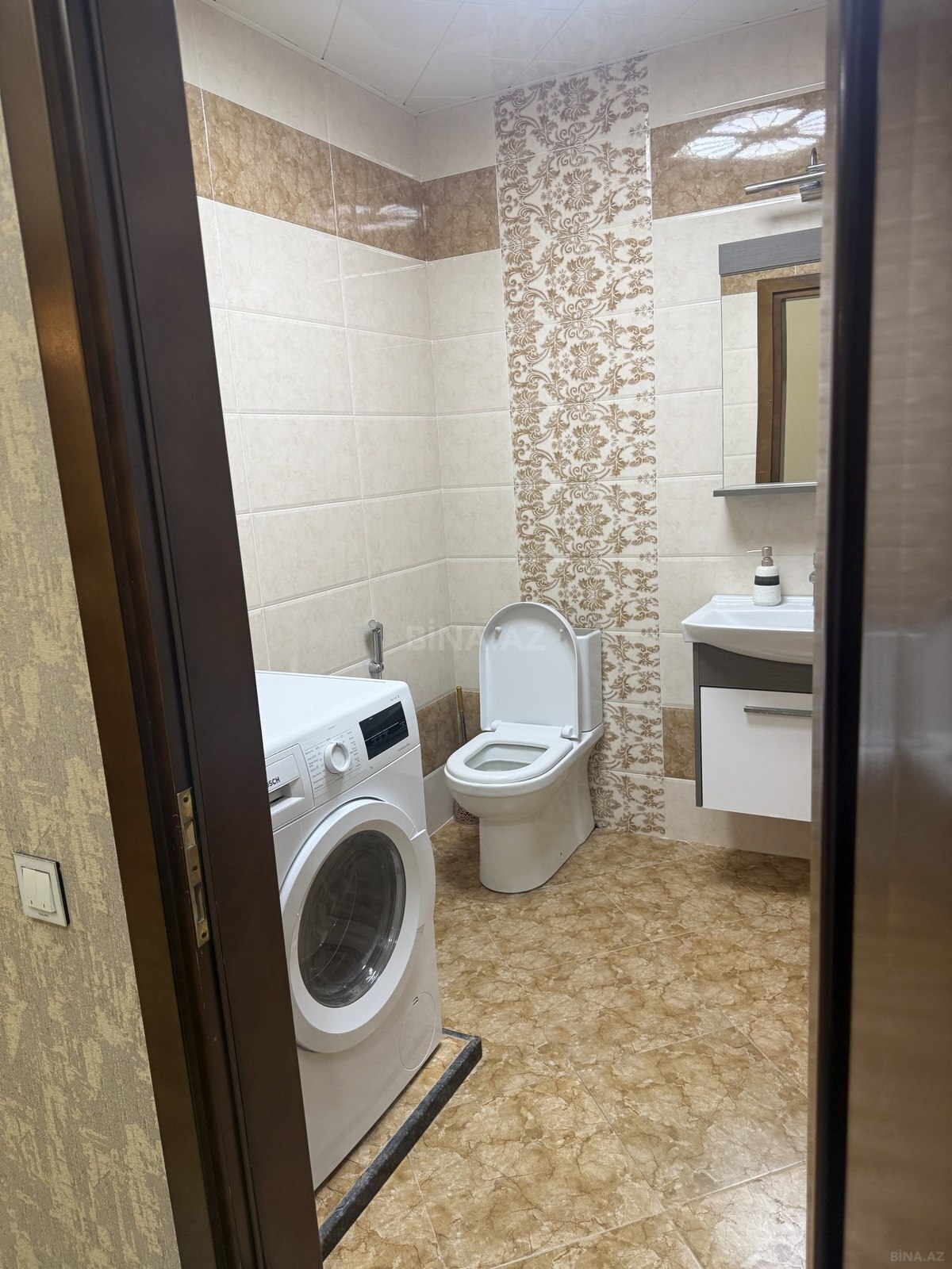 3 otaqlı Yeni tikili, Qara Qarayev m., Bakı