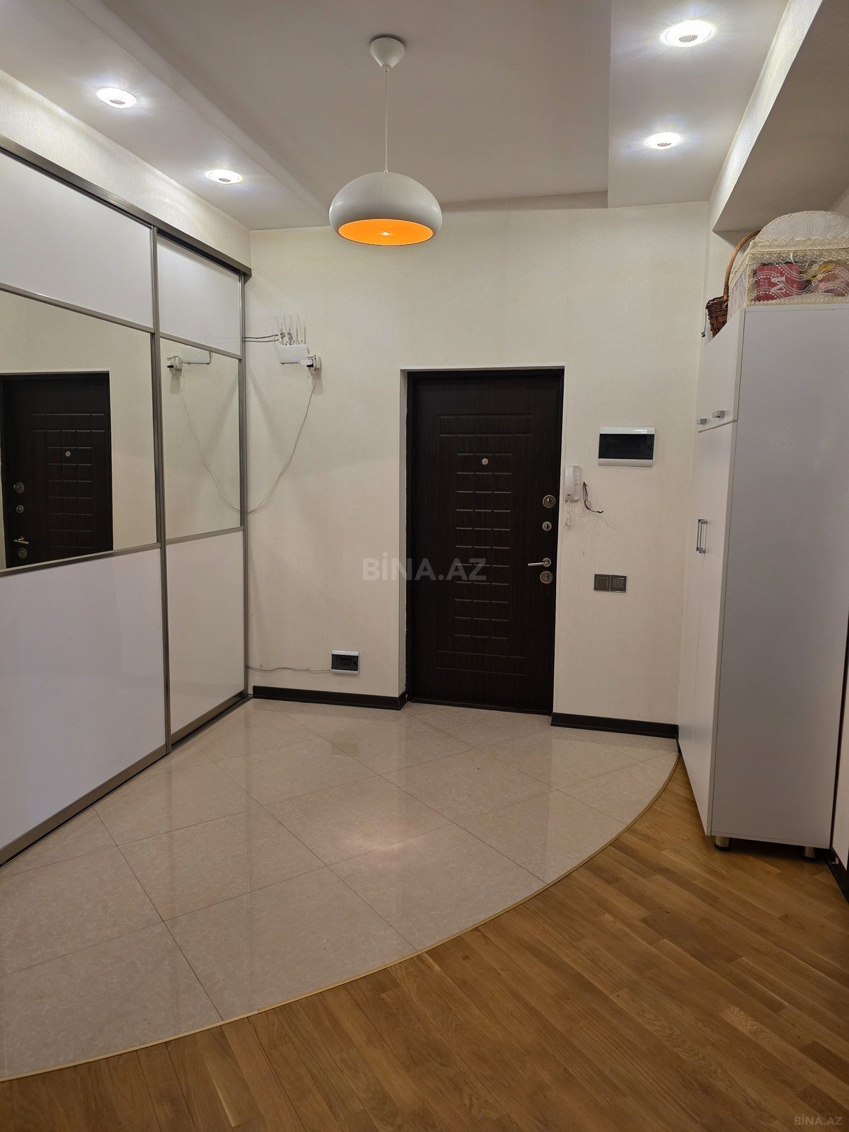 3 otaqlı Yeni tikili, Şah İsmayıl Xətai m., Bakı