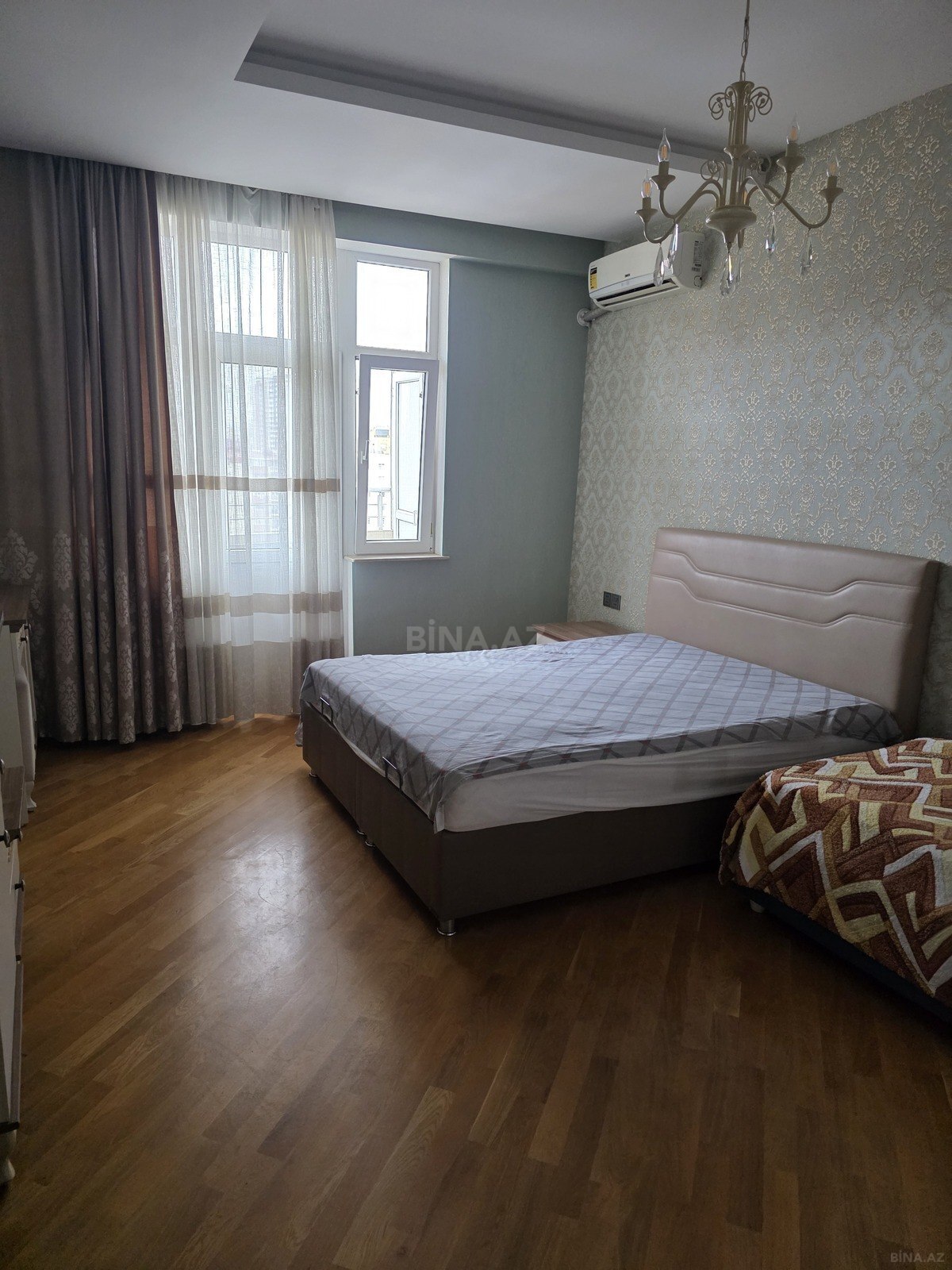 3 otaqlı Yeni tikili, Şah İsmayıl Xətai m., Bakı