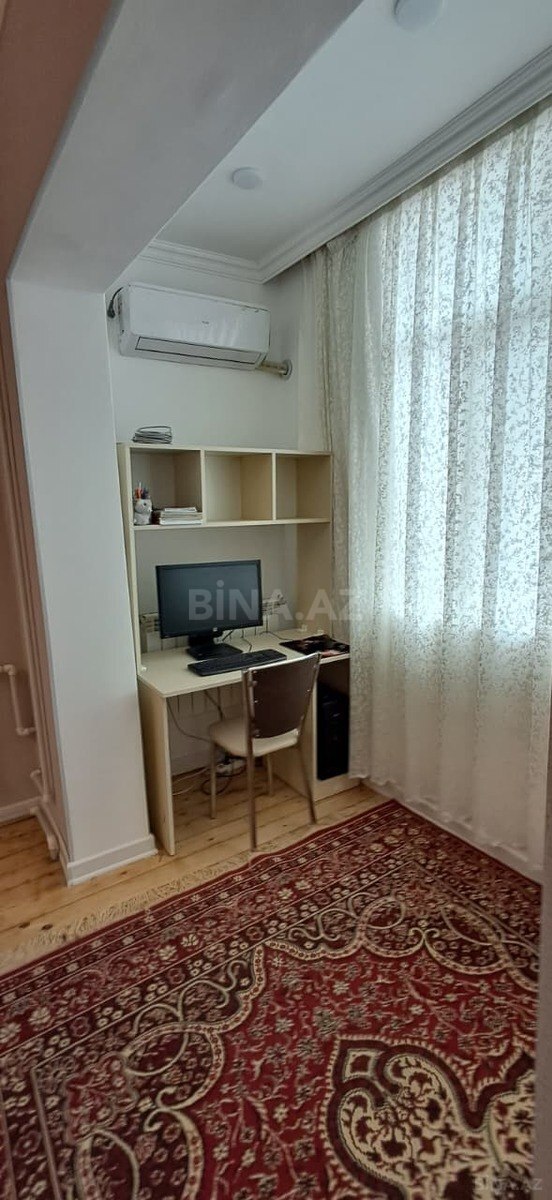 2 otaqlı Köhnə tikili, Azadlıq Prospekti m., Bakı