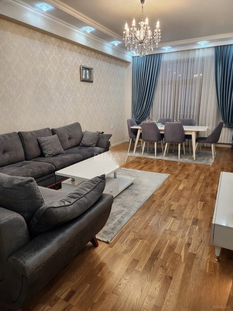 3 otaqlı Yeni tikili, Neftçilər m., Bakı