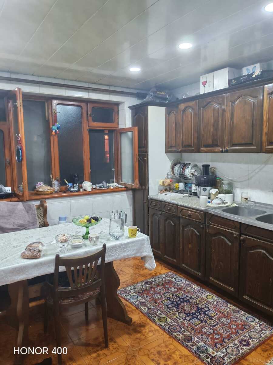 3 otaqlı Köhnə tikili, Nəsimi r., Bakı