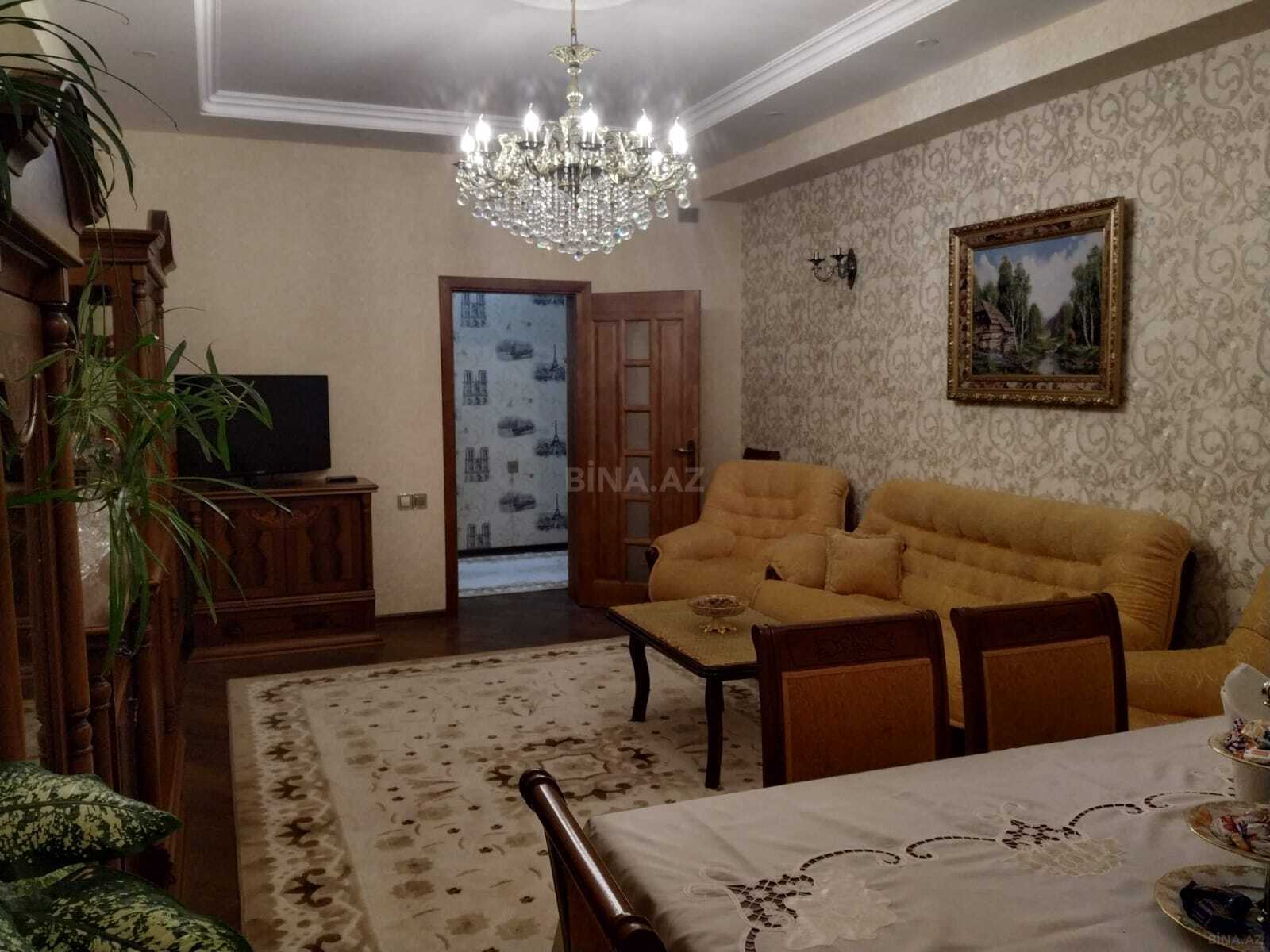 4 otaqlı Yeni tikili, Azadlıq Prospekti m., Bakı