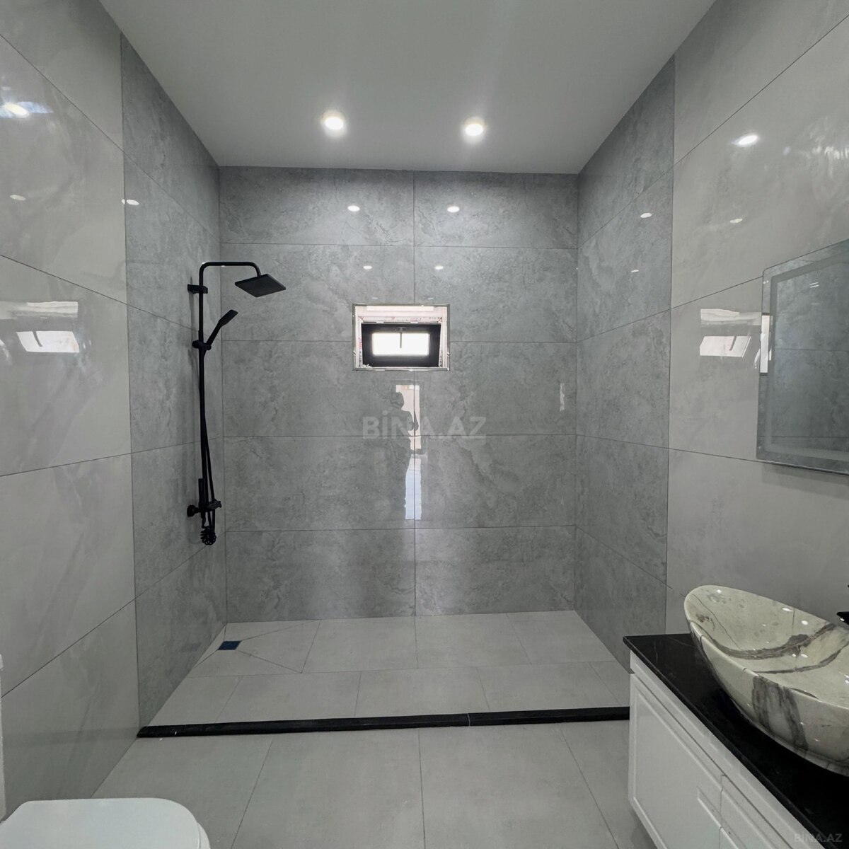 4 otaqlı Həyət evi/Bağ evi, Şüvəlan q., Bakı