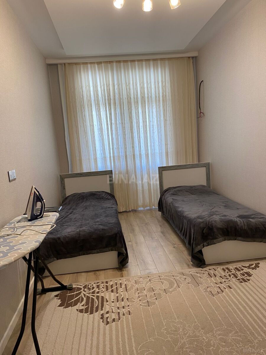 3 otaqlı Yeni tikili, Qara Qarayev m., Bakı