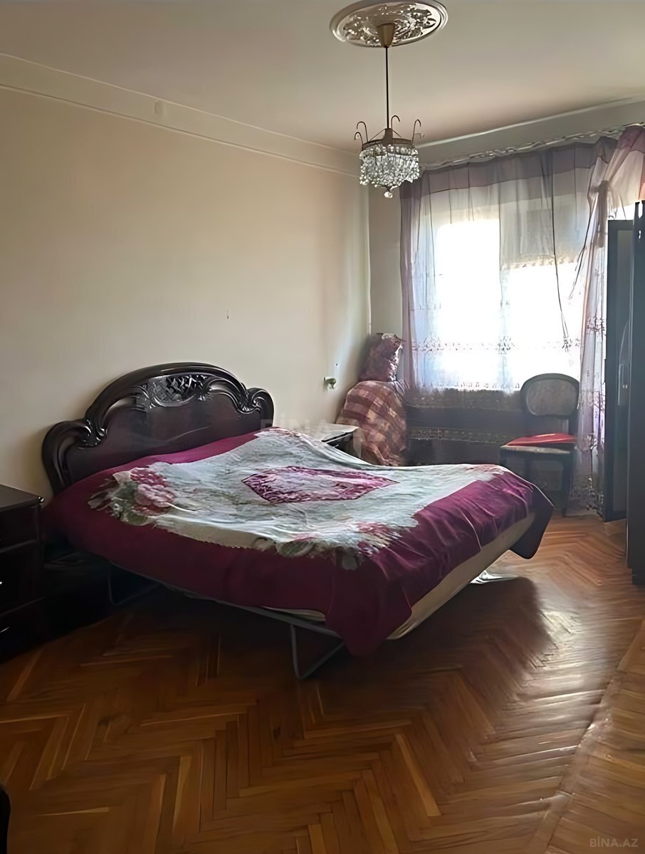 3 otaqlı Köhnə tikili, Azadlıq Prospekti m., Bakı