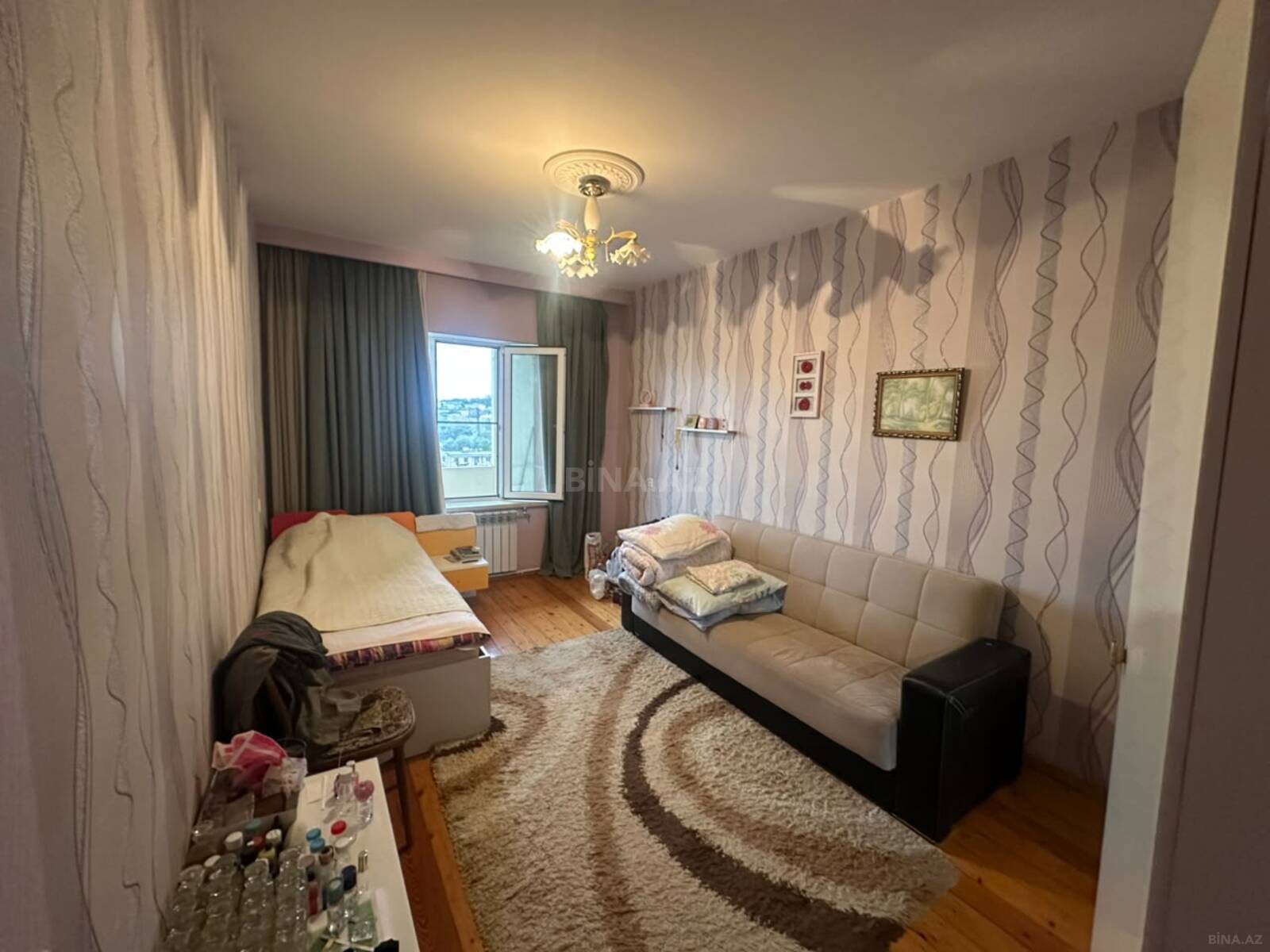 5 otaqlı Köhnə tikili, Bakıxanov q., Bakı