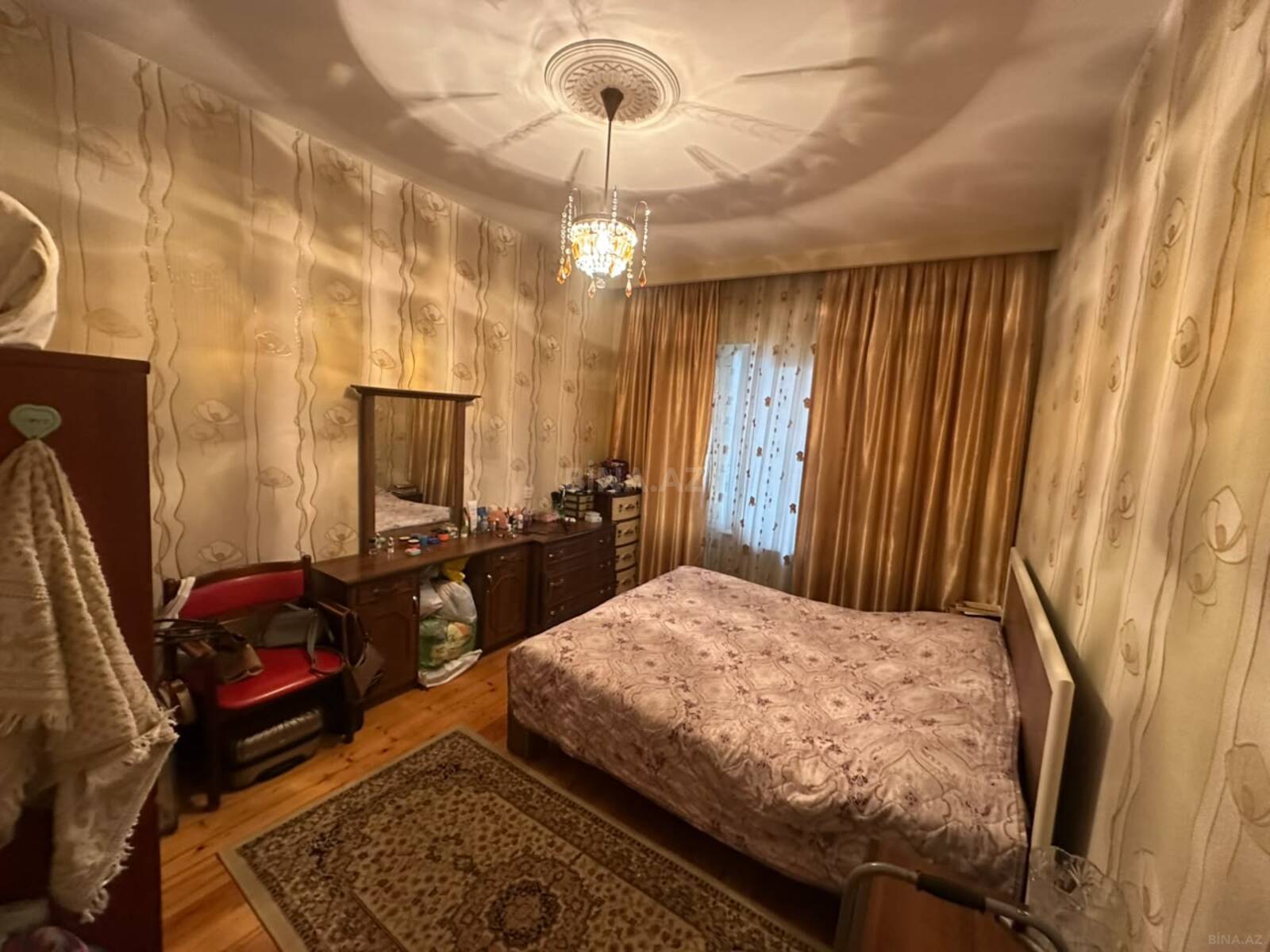 5 otaqlı Köhnə tikili, Bakıxanov q., Bakı