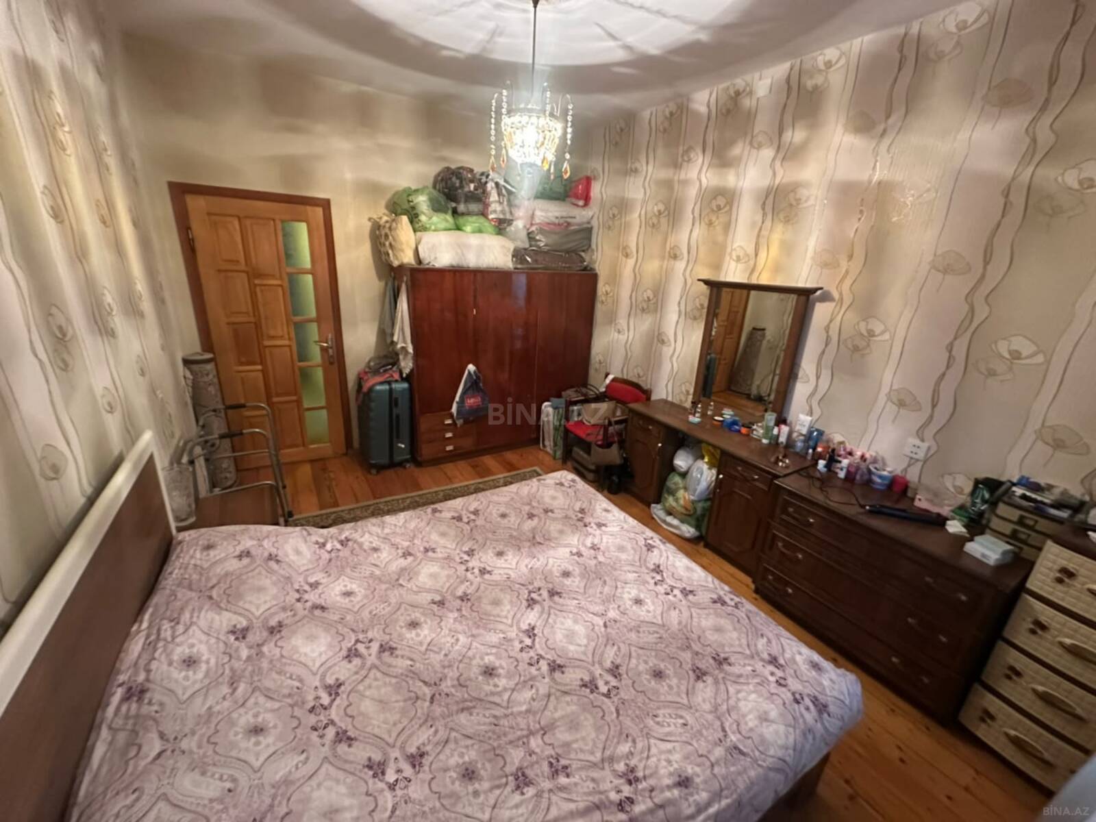 5 otaqlı Köhnə tikili, Bakıxanov q., Bakı