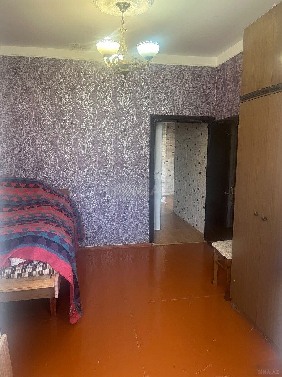 3 otaqlı Köhnə tikili, Həzi Aslanov m., Bakı