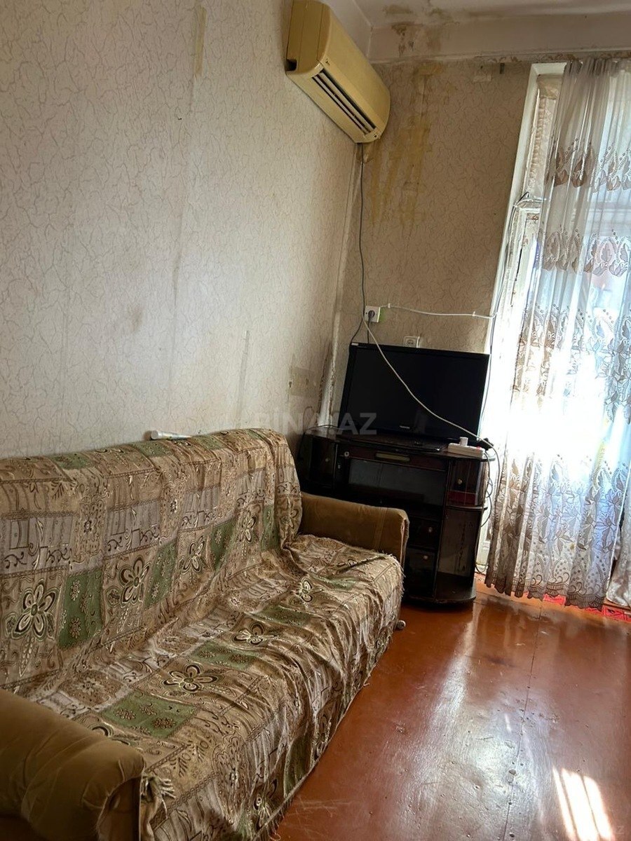 2 otaqlı Köhnə tikili, Elmlər Akademiyası m., Bakı