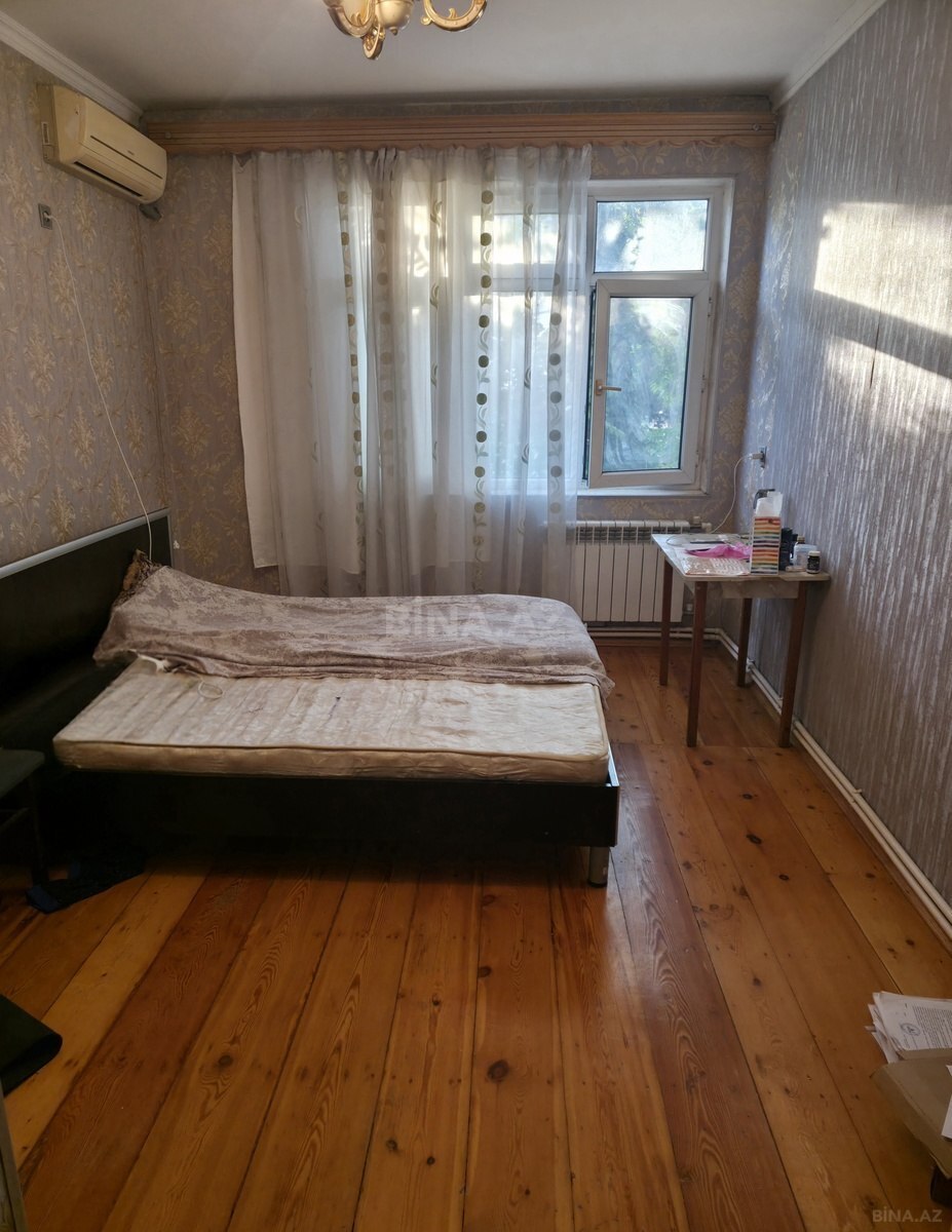 2 otaqlı Köhnə tikili, Memar Əcəmi m., Bakı