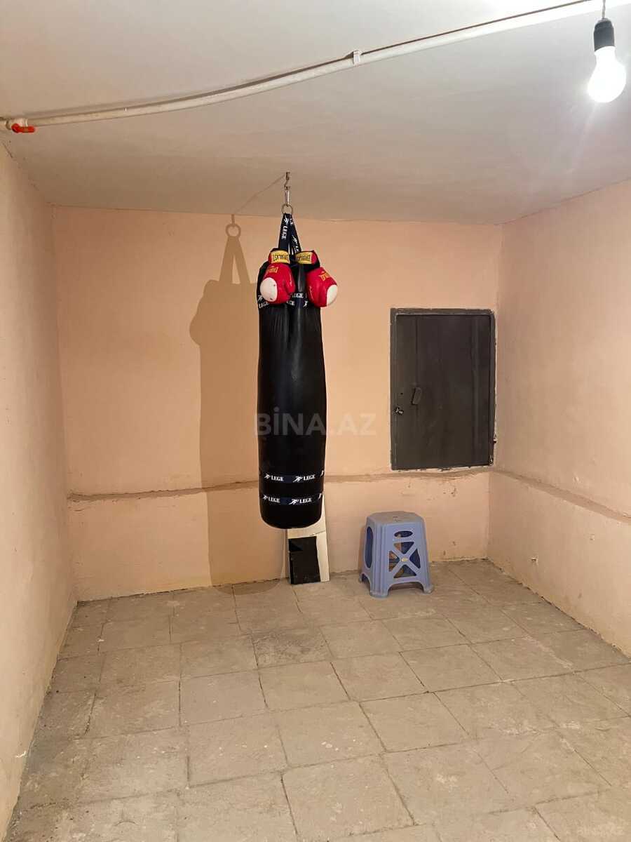 3 otaqlı Köhnə tikili, Memar Əcəmi m., Bakı