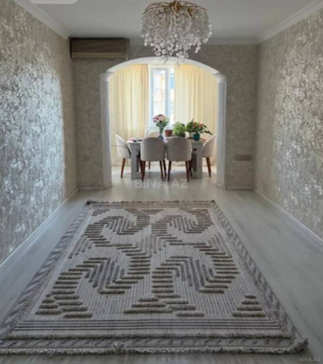 4 otaqlı Köhnə tikili, Bakmil m., Bakı