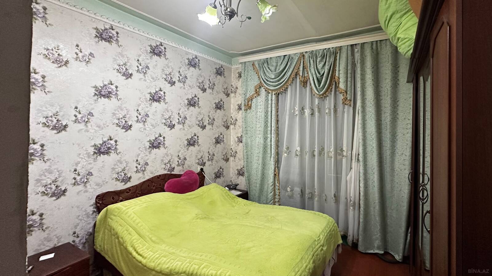 2 otaqlı Köhnə tikili, Xalqlar Dostluğu m., Bakı