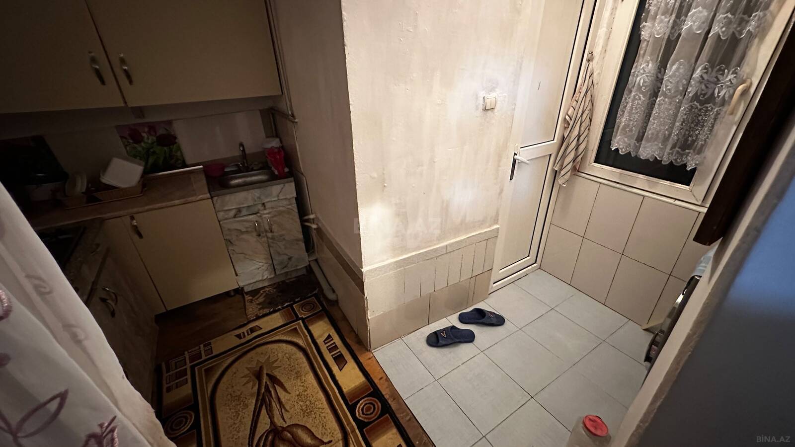 2 otaqlı Köhnə tikili, Xalqlar Dostluğu m., Bakı