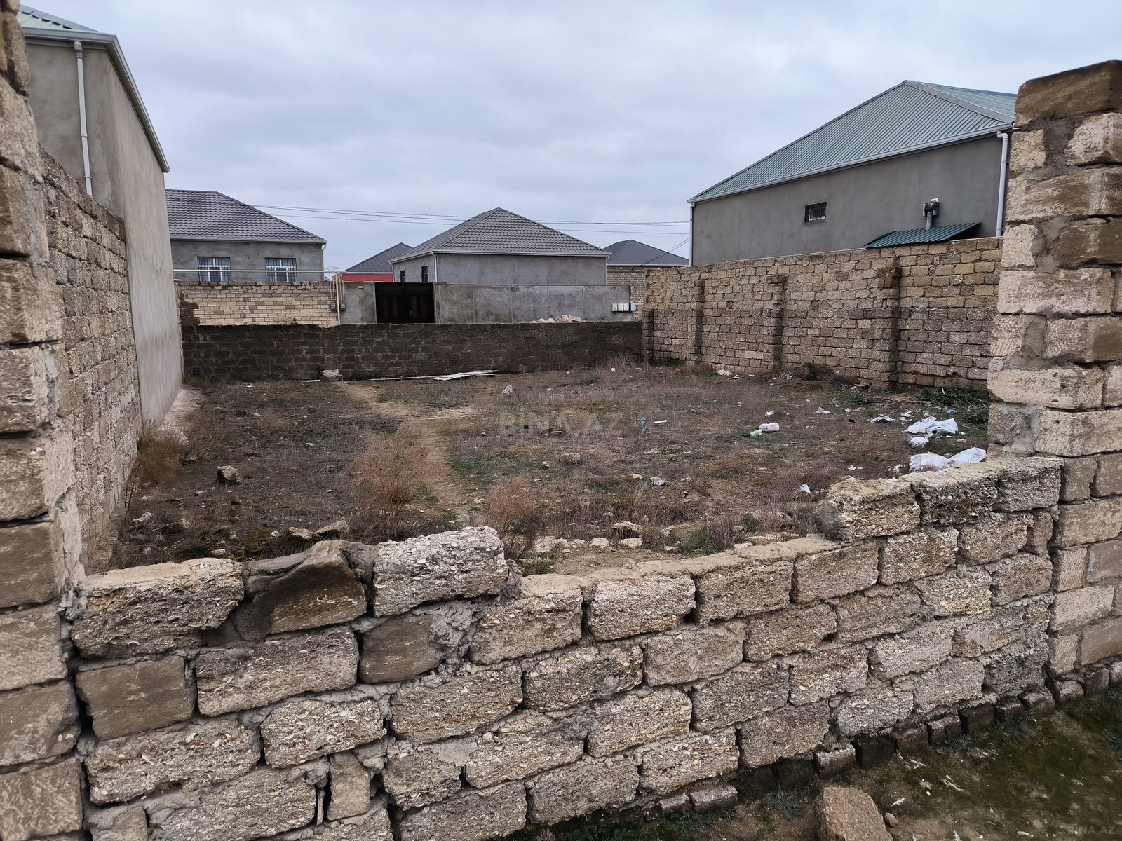 Torpaq Binə q., Bakı