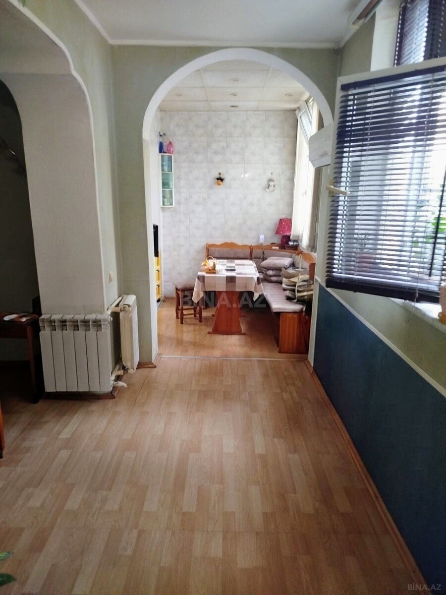 3 otaqlı Köhnə tikili, Gənclik m., Bakı
