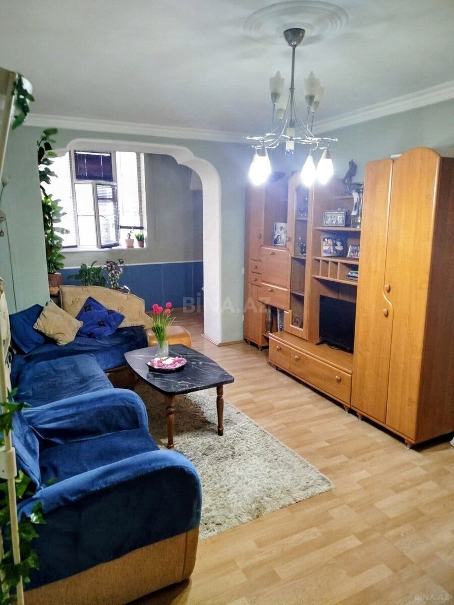 3 otaqlı Köhnə tikili, Gənclik m., Bakı