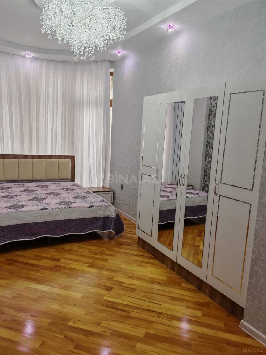 3 otaqlı Yeni tikili, Şah İsmayıl Xətai m., Bakı
