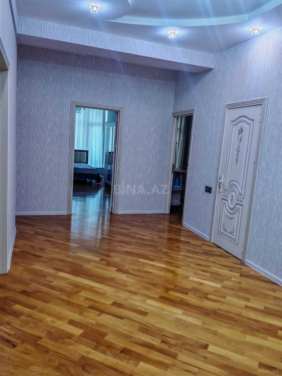 3 otaqlı Yeni tikili, Şah İsmayıl Xətai m., Bakı