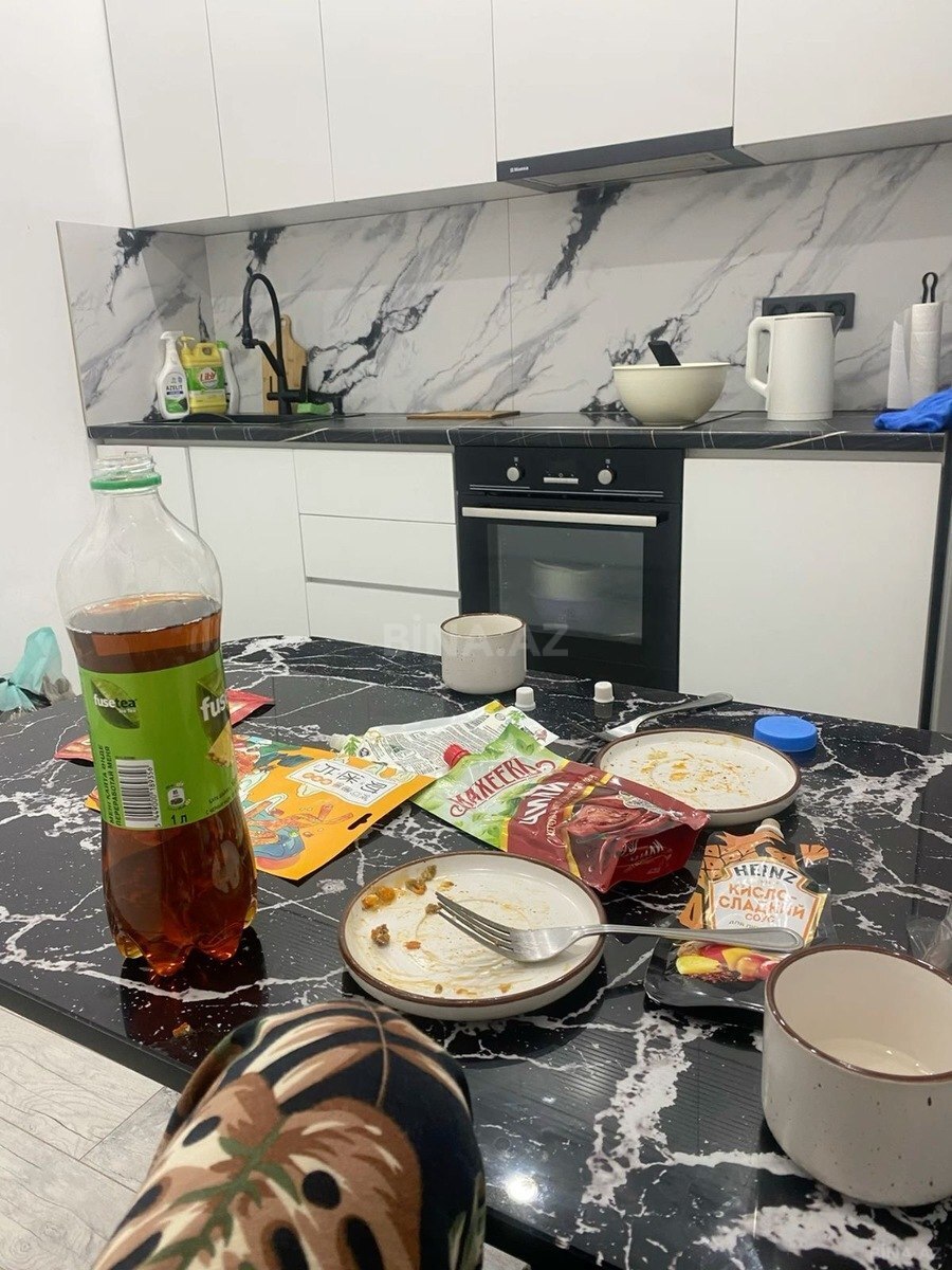 3 otaqlı Yeni tikili, İnşaatçılar m., Bakı