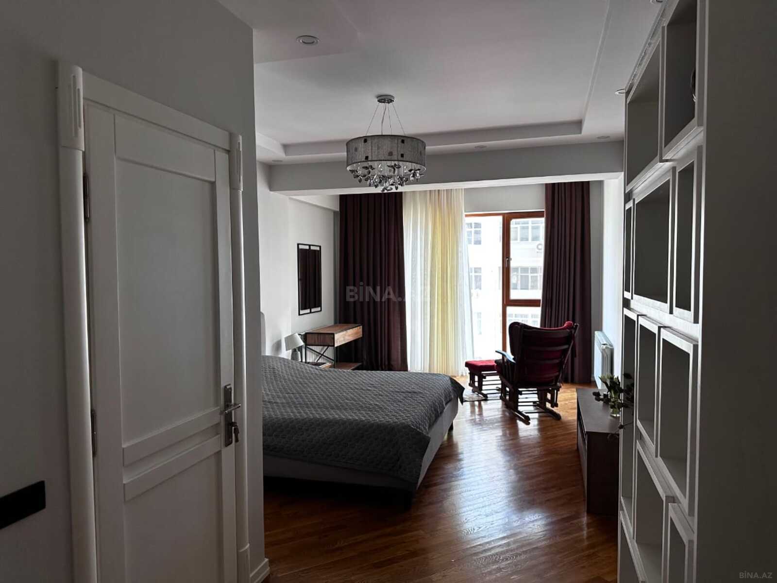3 otaqlı Yeni tikili, Şah İsmayıl Xətai m., Bakı