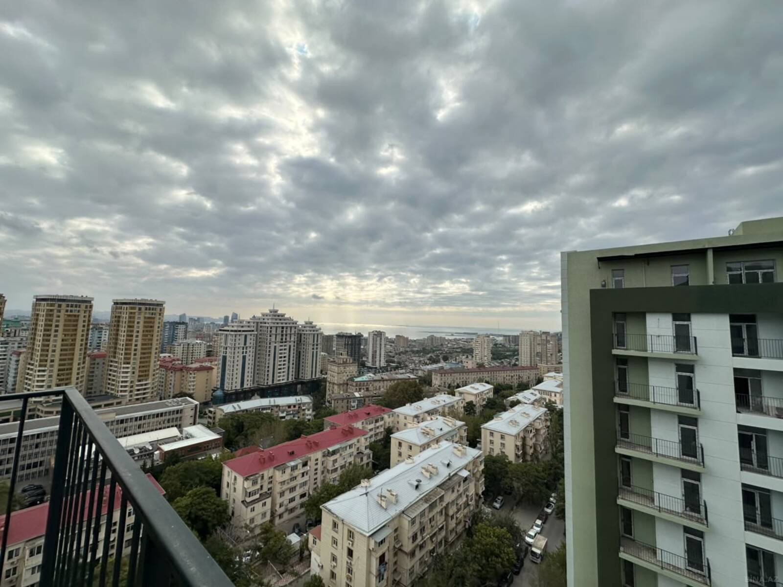 3 otaqlı Yeni tikili, Elmlər Akademiyası m., Bakı