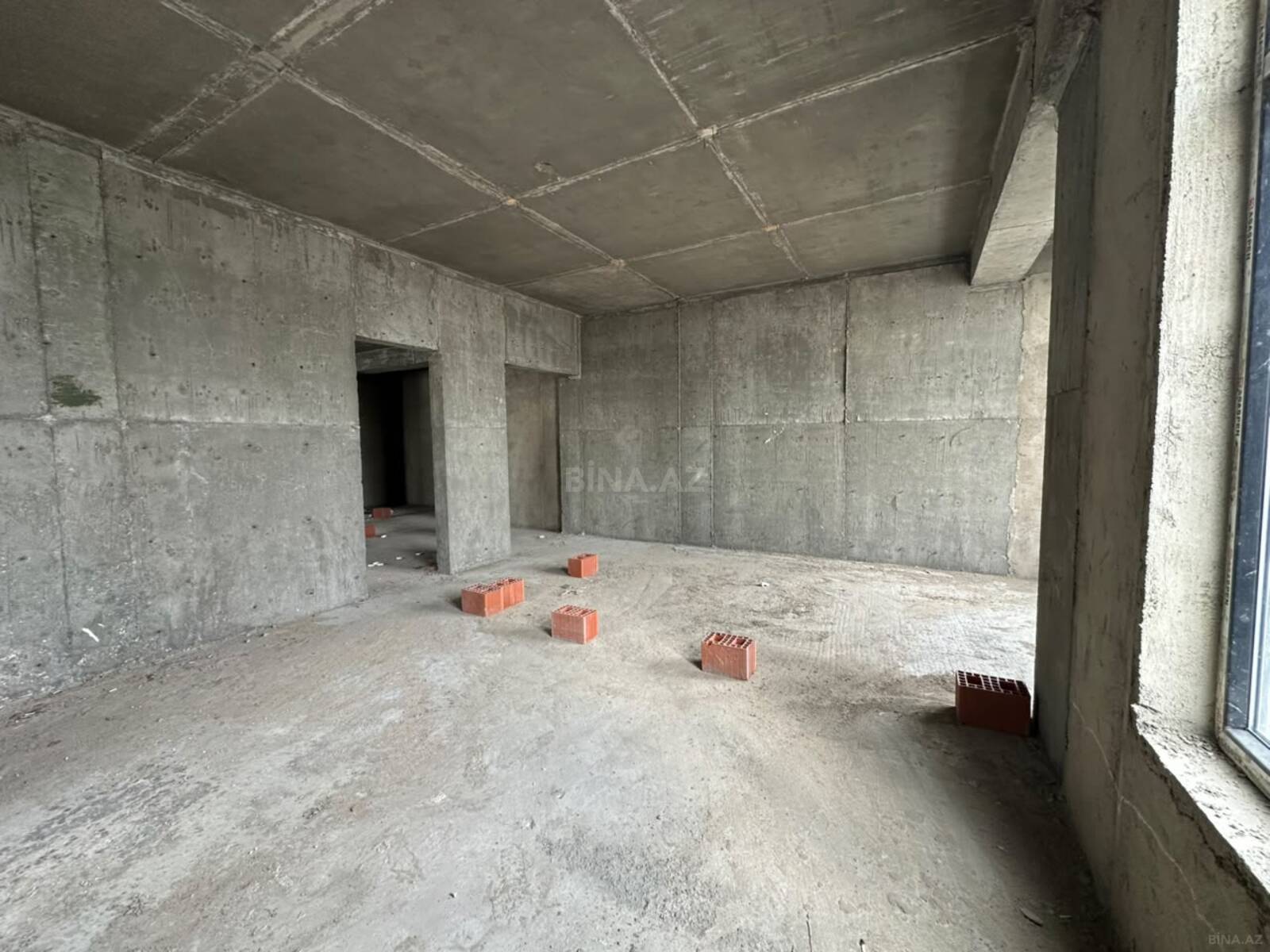 3 otaqlı Yeni tikili, Elmlər Akademiyası m., Bakı