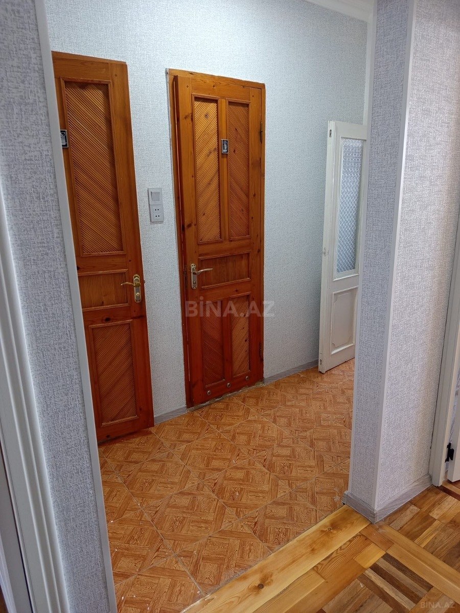 3 otaqlı Köhnə tikili, Həzi Aslanov m., Bakı