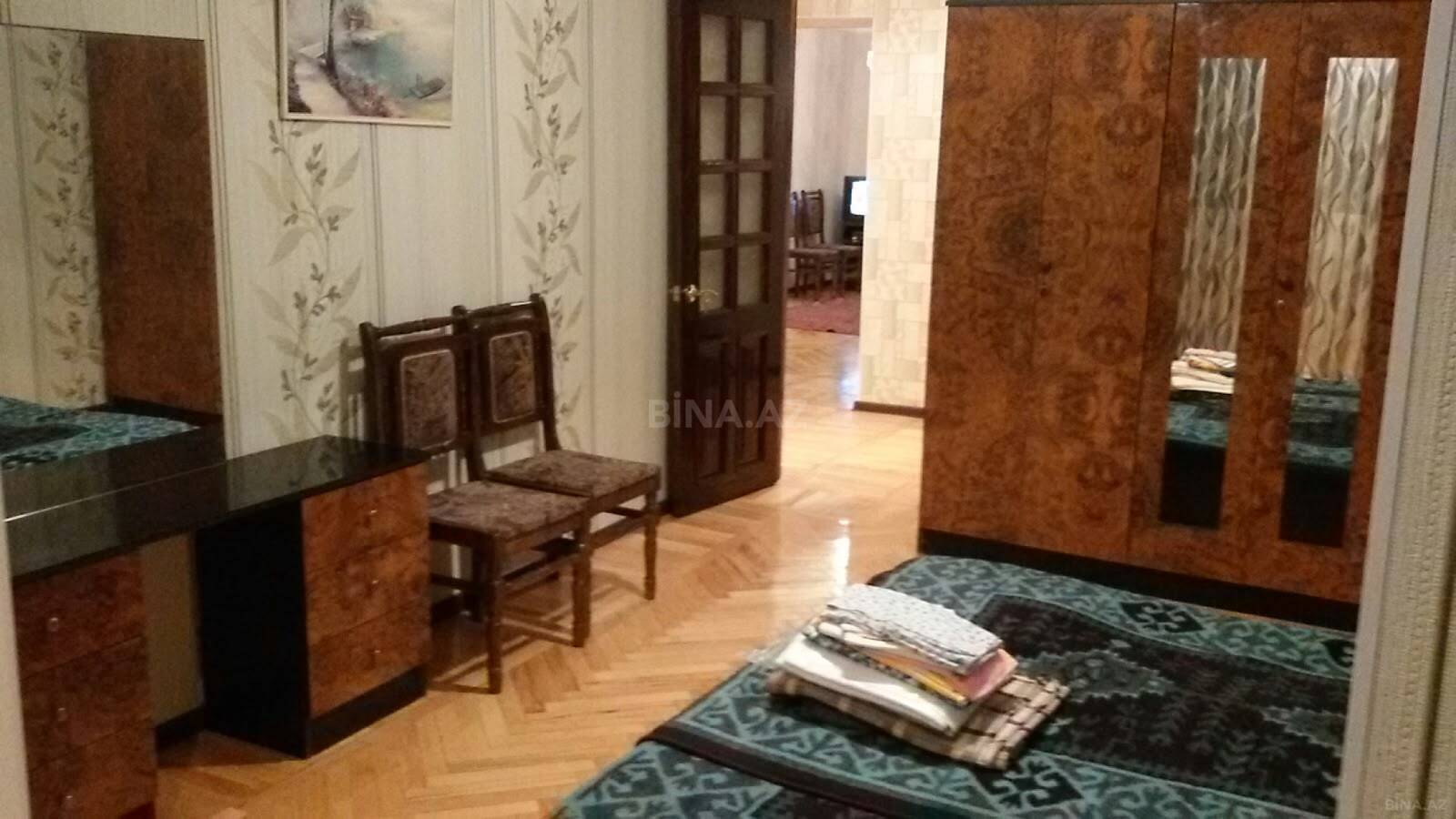 2 otaqlı Köhnə tikili, 28 May m., Bakı