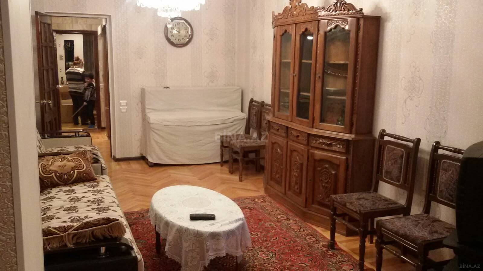 2 otaqlı Köhnə tikili, 28 May m., Bakı