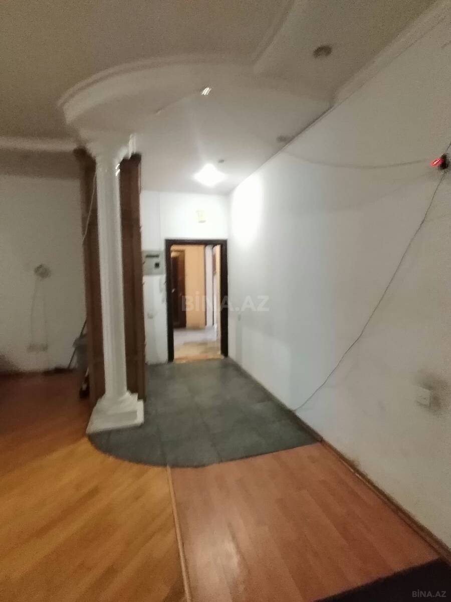 4 otaqlı Yeni tikili, Nizami m., Bakı