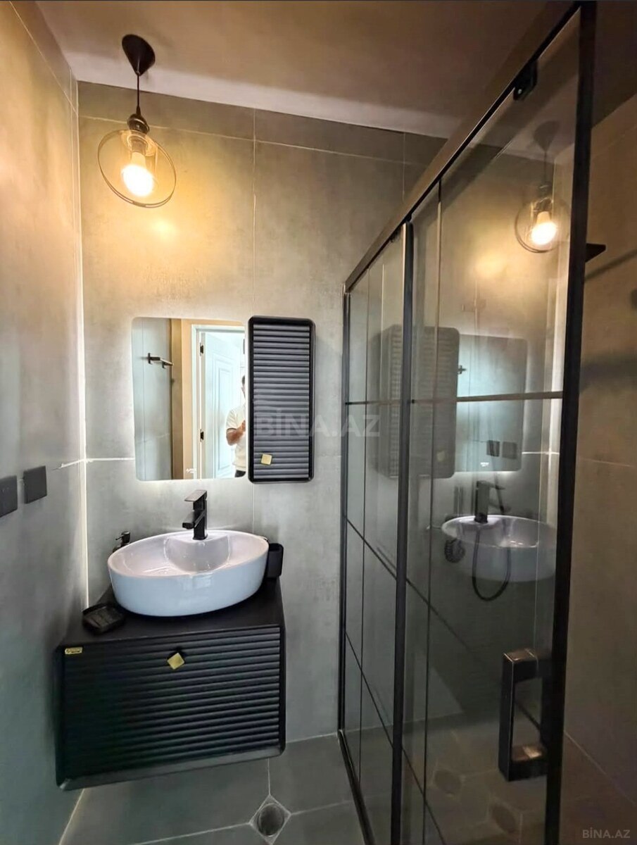 3 otaqlı Köhnə tikili, Həzi Aslanov m., Bakı