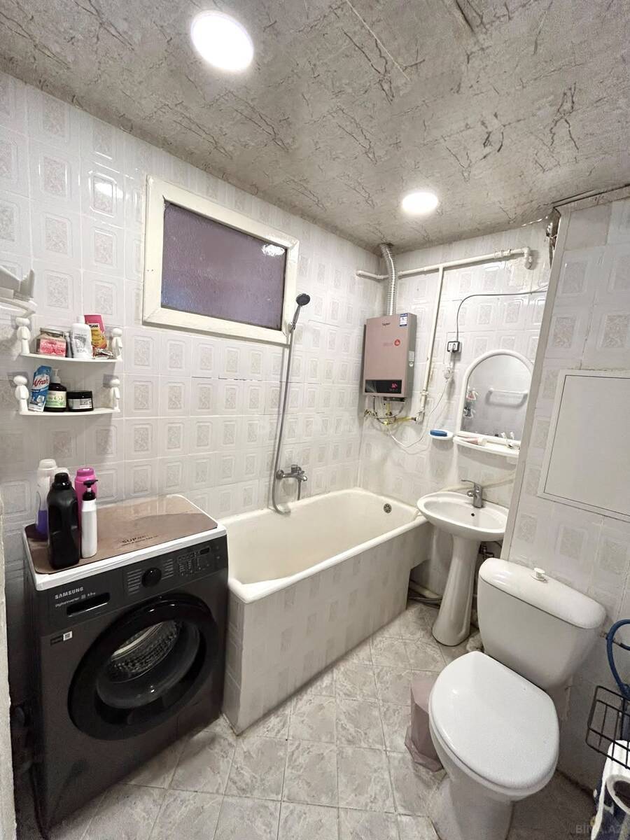 2 otaqlı Köhnə tikili, 9-cu mikrorayon q., Bakı