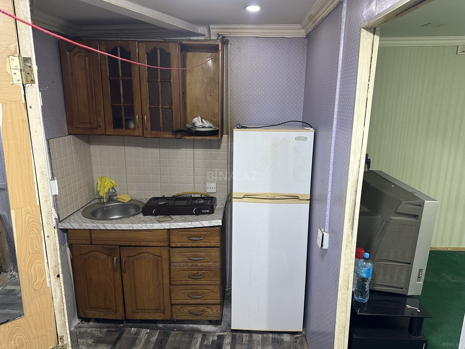 2 otaqlı Köhnə tikili, Nizami m., Bakı
