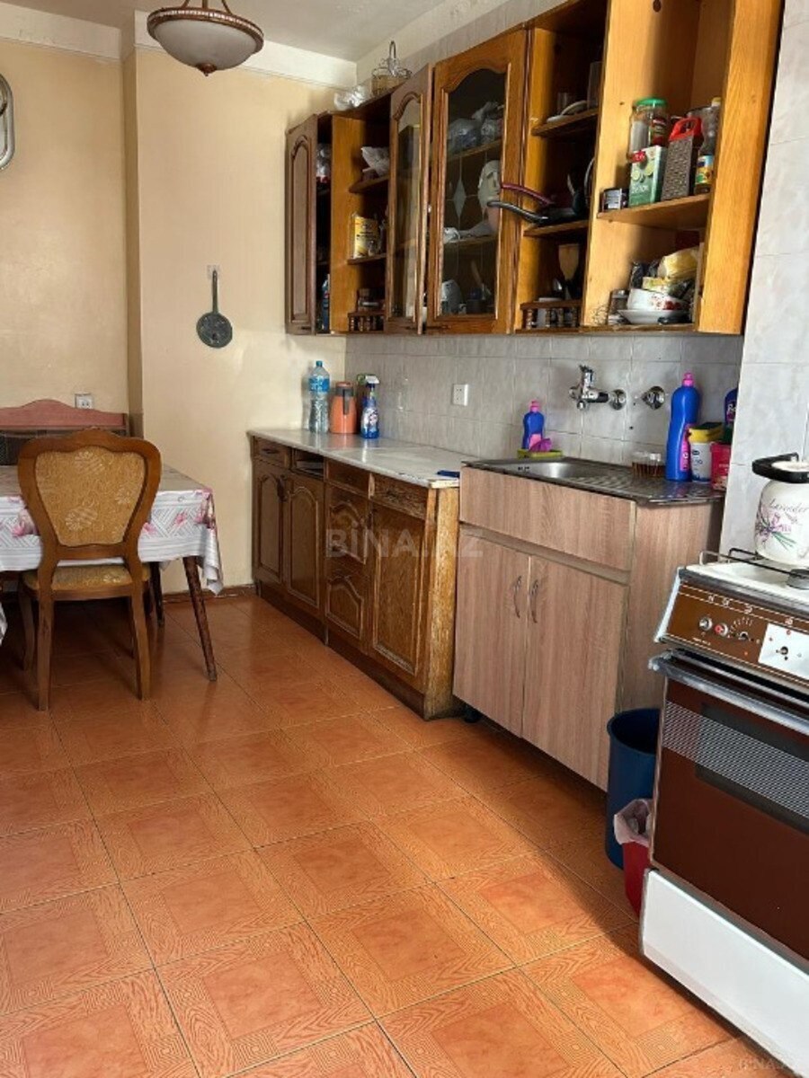 4 otaqlı Köhnə tikili, Nəsimi r., Bakı